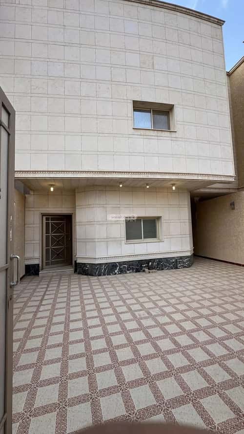 4 bedroom villa in Al Malqa 3