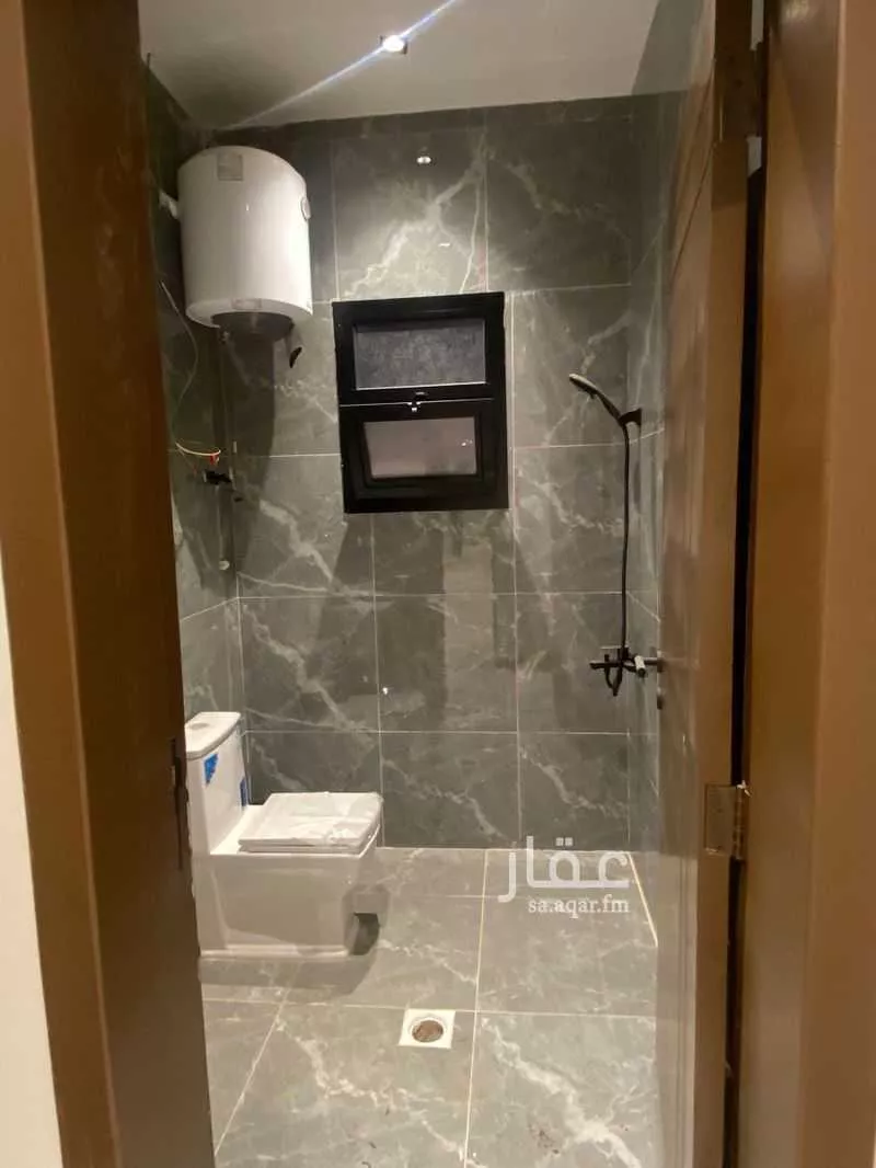 5 bedroom floor in Al Janadriyah 11