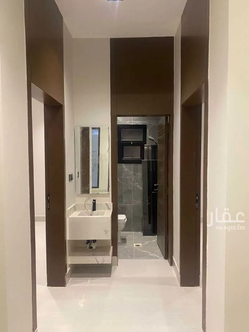 5 bedroom floor in Al Janadriyah 4