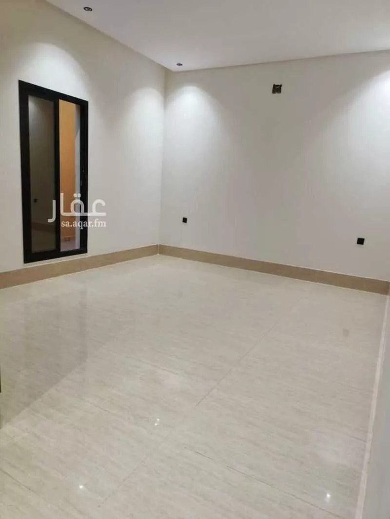 4 bedroom floor in Tuwaiq 10