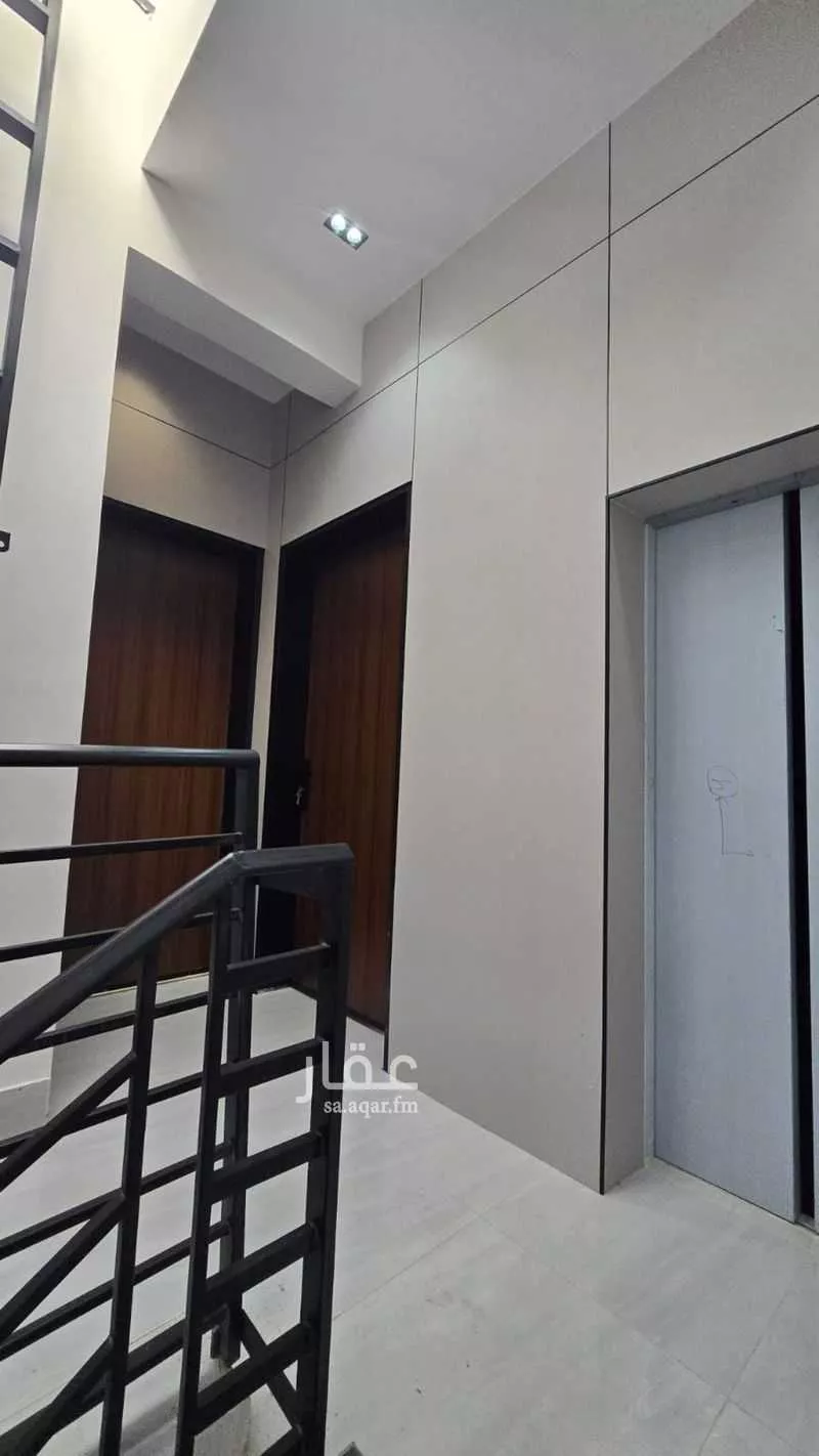 5 bedroom floor in Al Janadriyah 15