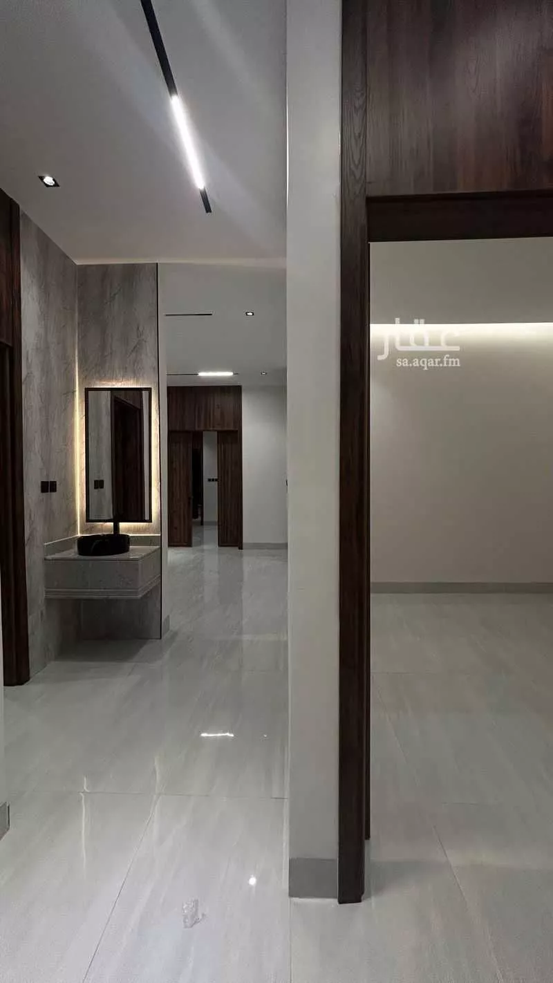 5 bedroom floor in Al Janadriyah 17
