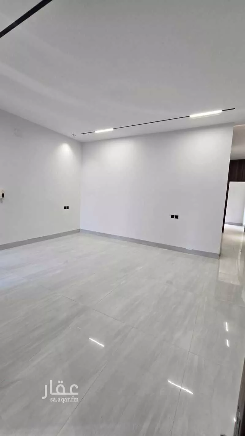5 bedroom floor in Al Janadriyah 6