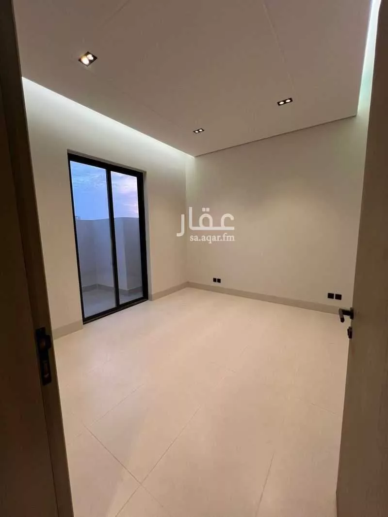 5 bedroom floor in Dahiat Namar 13