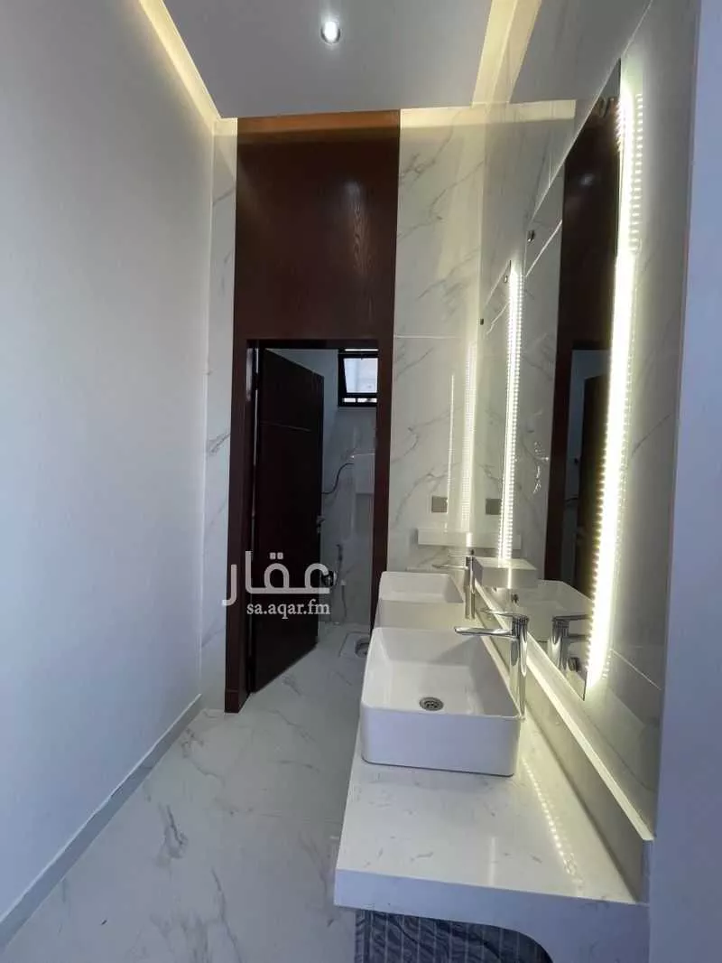 7 bedroom floor in Al Janadriyah 6