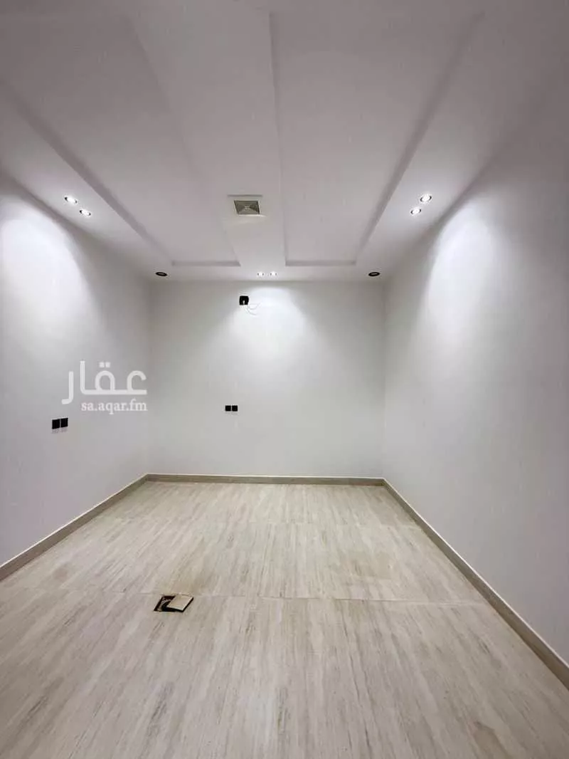 5 bedroom floor in Badr 8