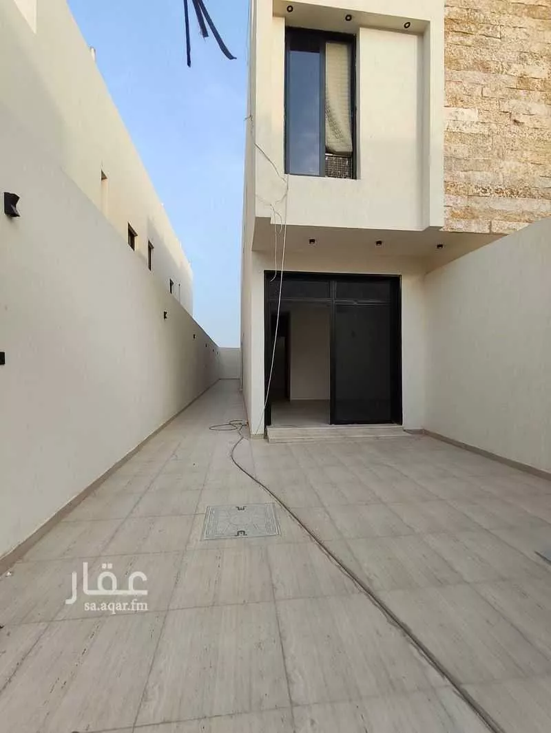 4 bedroom floor in Badr 2
