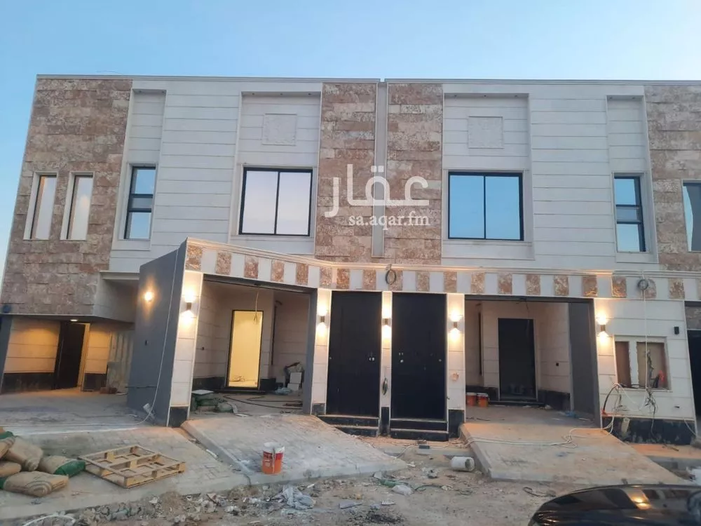 4 bedroom floor in Badr 8