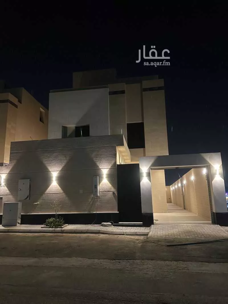 6 bedroom floor in Ash Sharq 2
