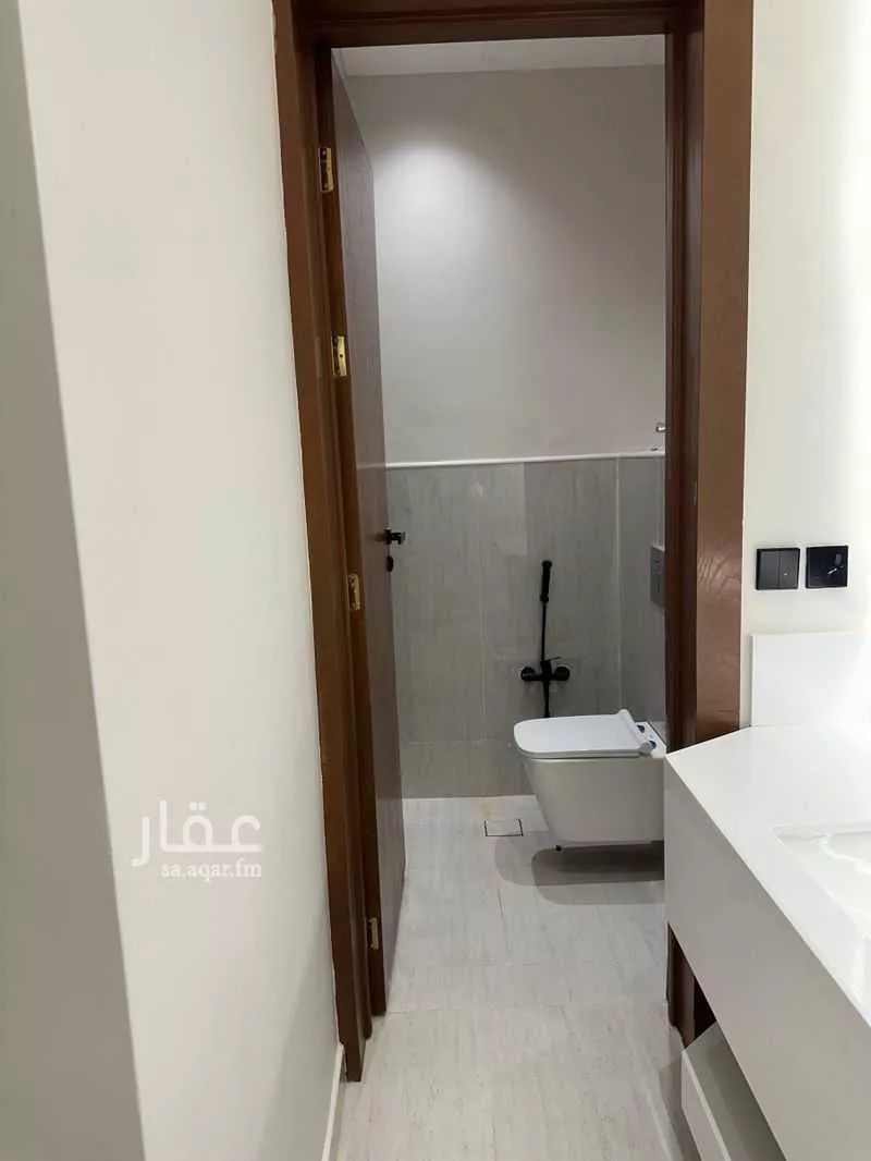 6 bedroom floor in Ash Sharq 6