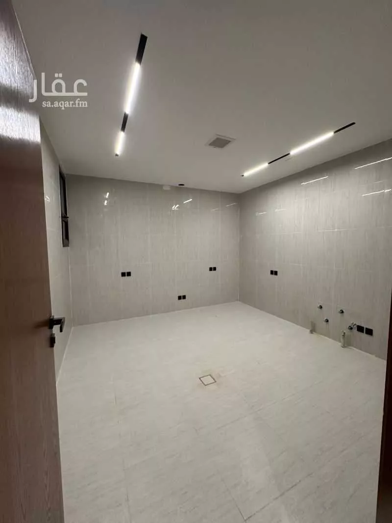 6 bedroom floor in Ash Sharq 10