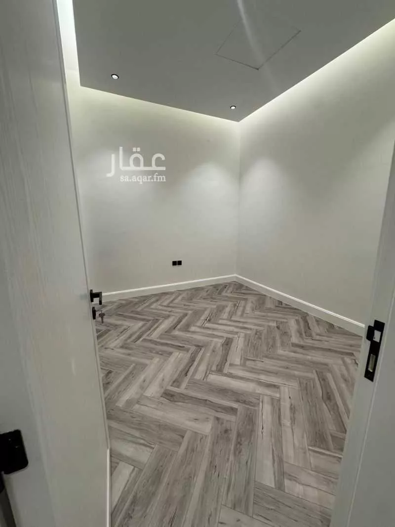 4 bedroom floor in Al Wurud 11