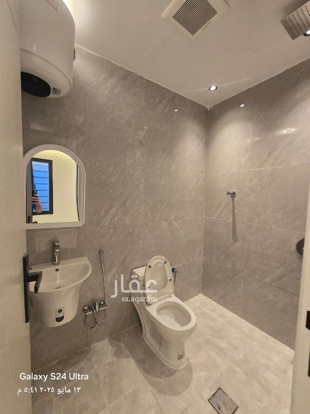 7 bedroom floor in Badr 5