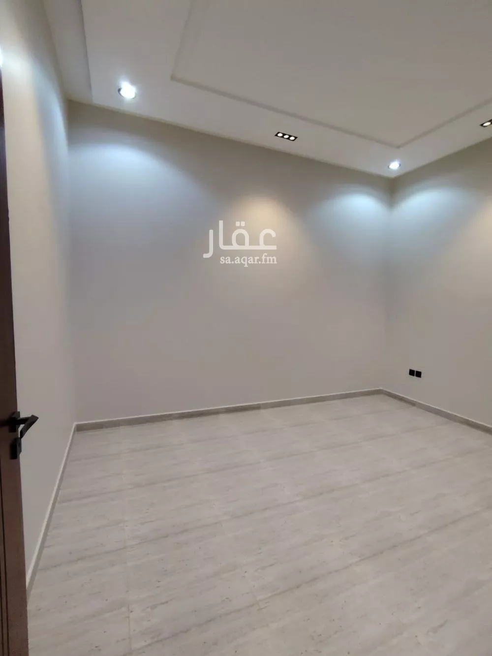 5 bedroom floor in Tuwaiq 2