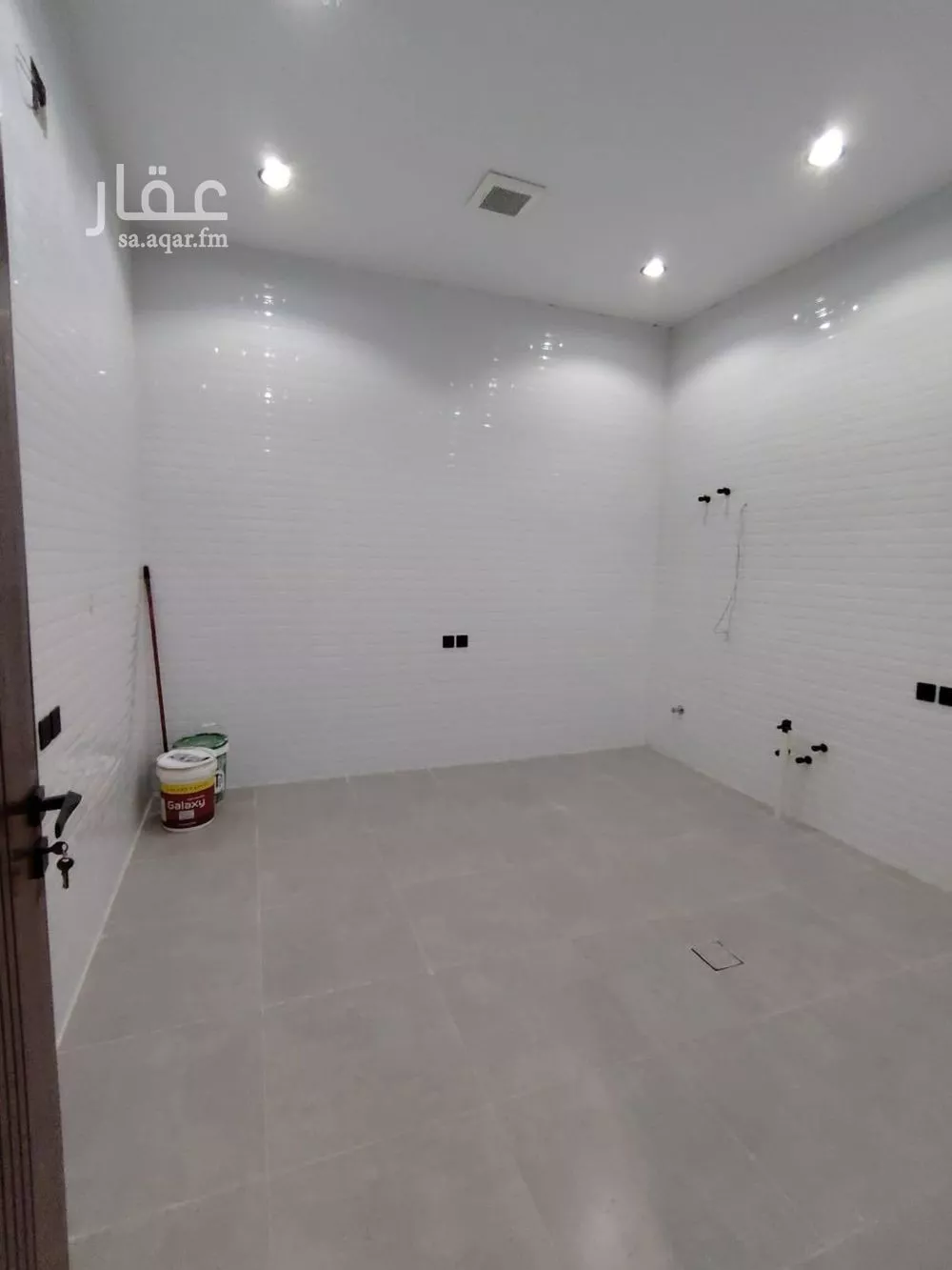 5 bedroom floor in Tuwaiq 4