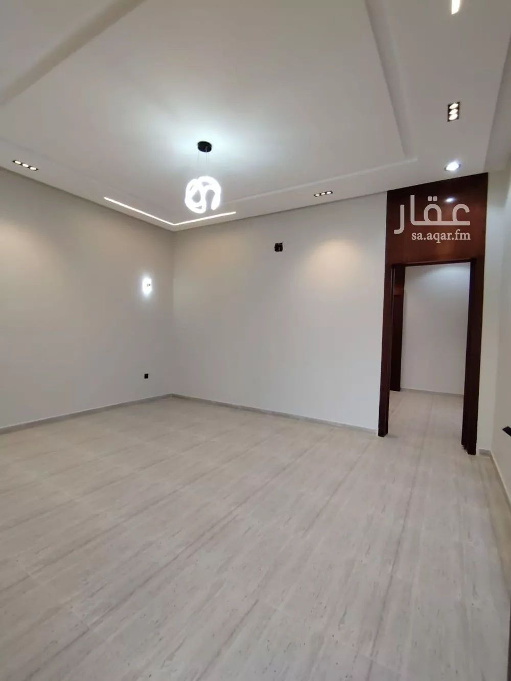 5 bedroom floor in Tuwaiq 9