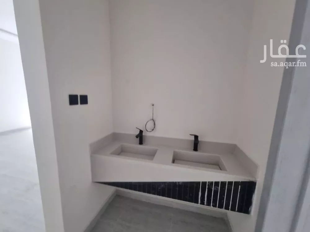 5 bedroom floor in Badr 9