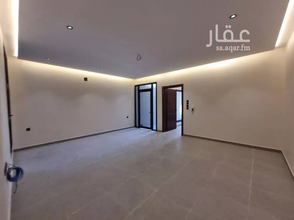 5 bedroom floor in Badr 8