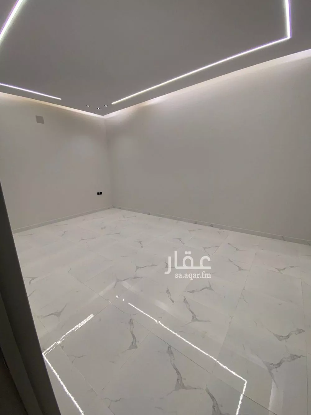 6 bedroom floor in Dahiat Namar 10