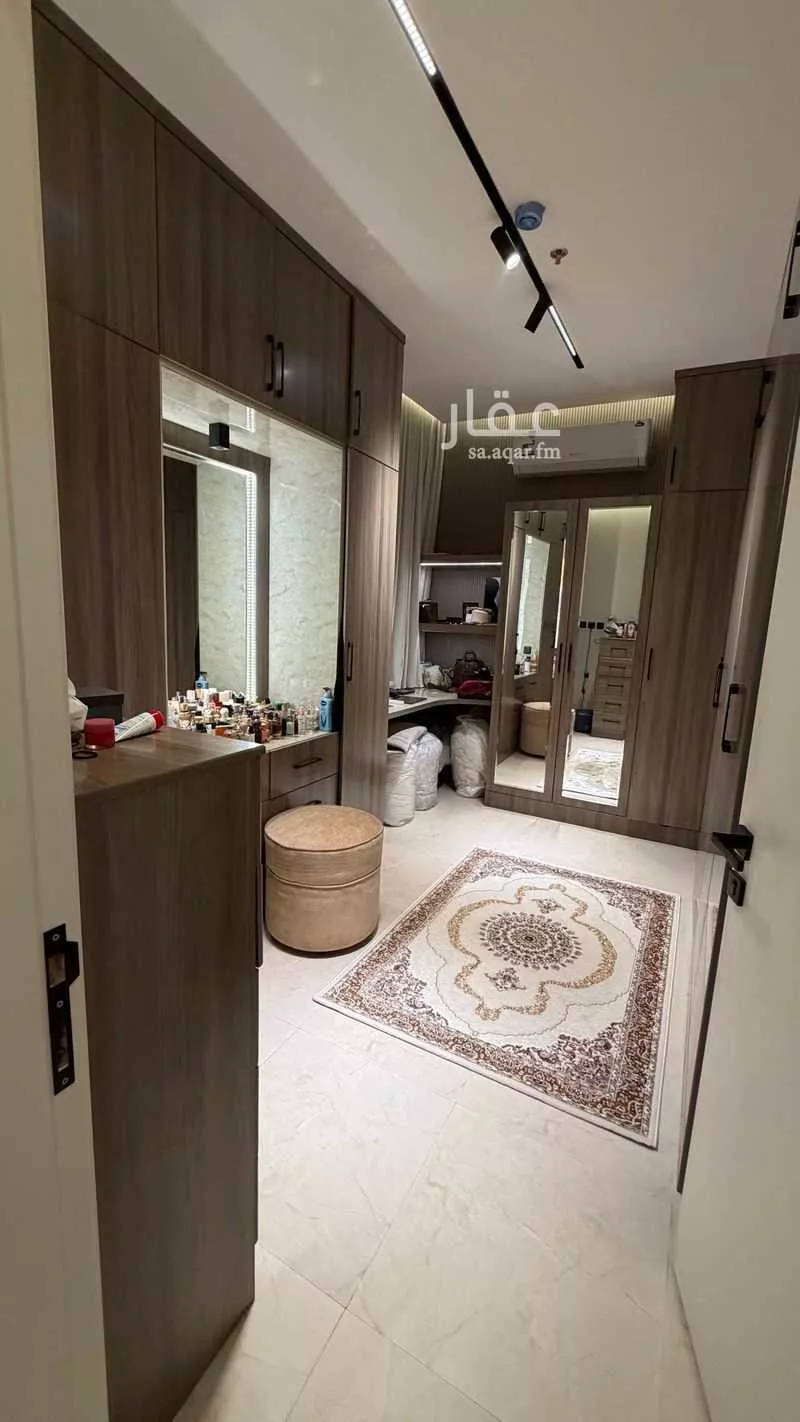 3 bedroom apartment in Al Mughrizat 2