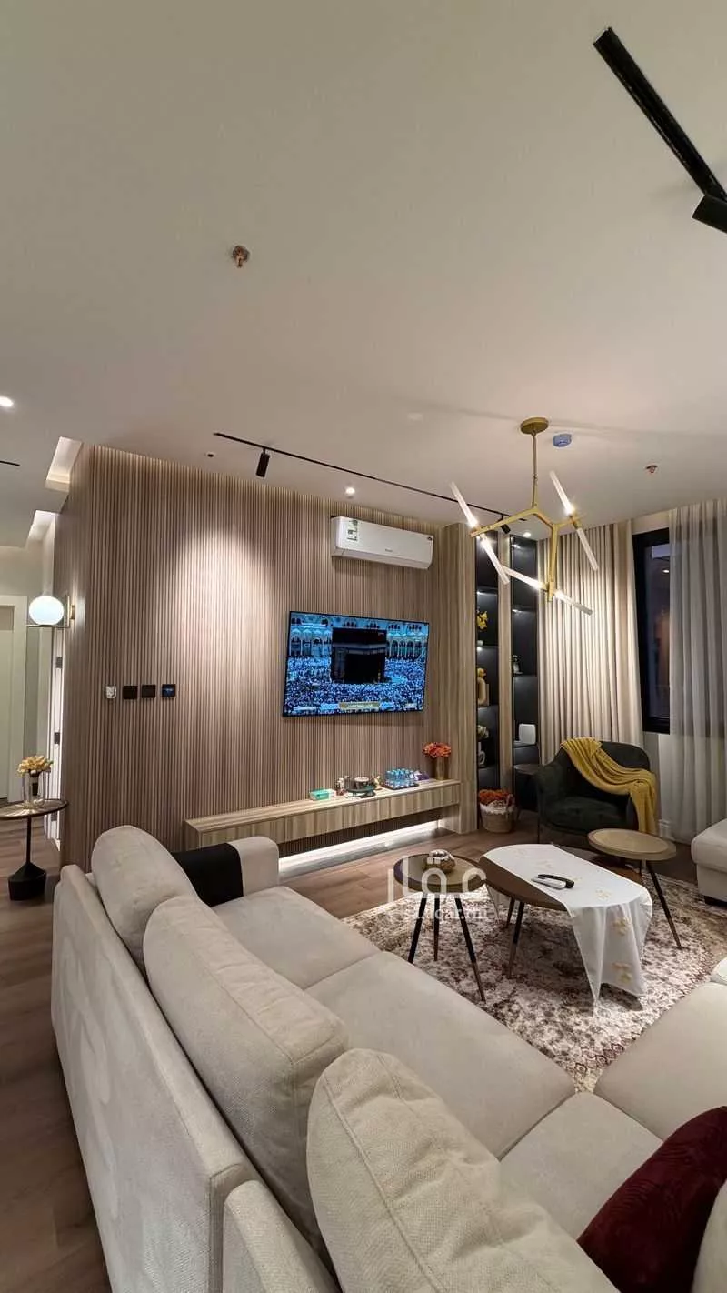 3 bedroom apartment in Al Mughrizat 4