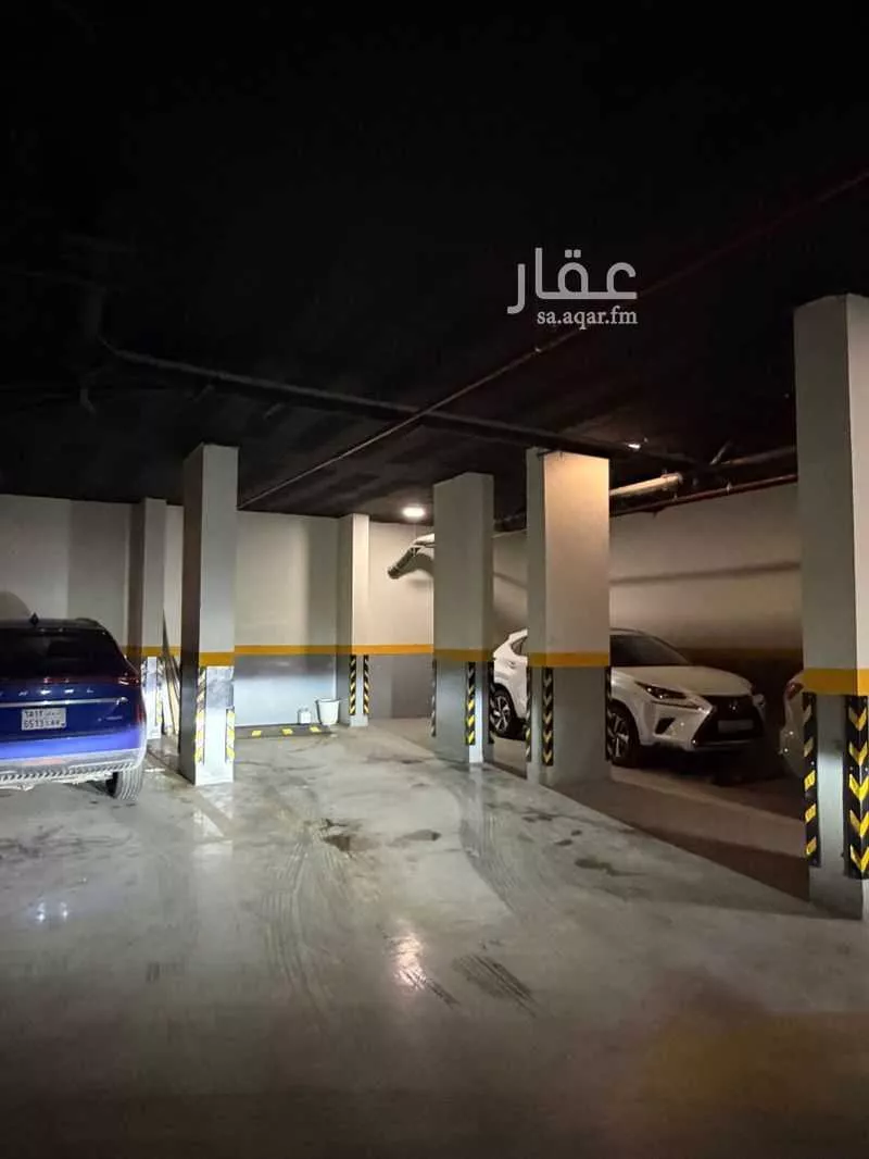 3 bedroom apartment in Al Mughrizat 7