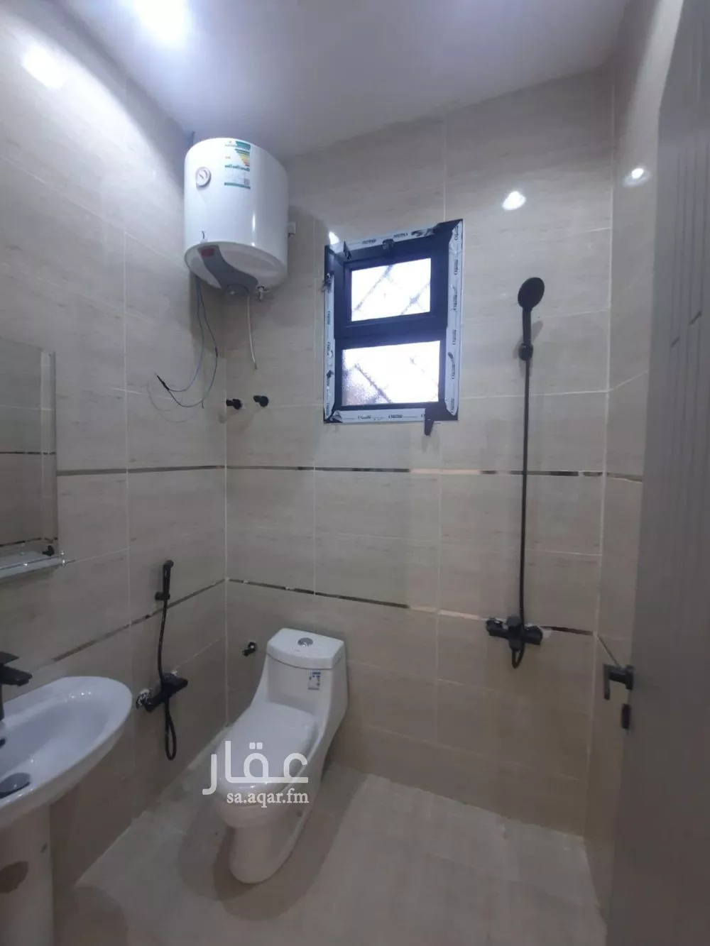 3 bedroom floor in Badr 16