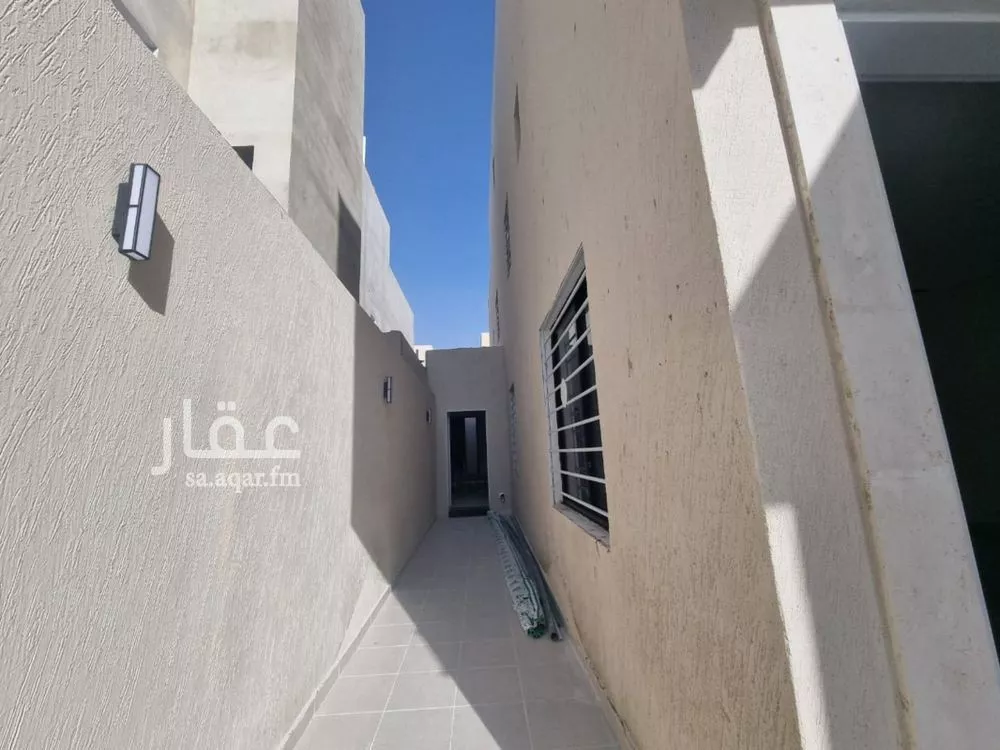 4 bedroom floor in Badr 12