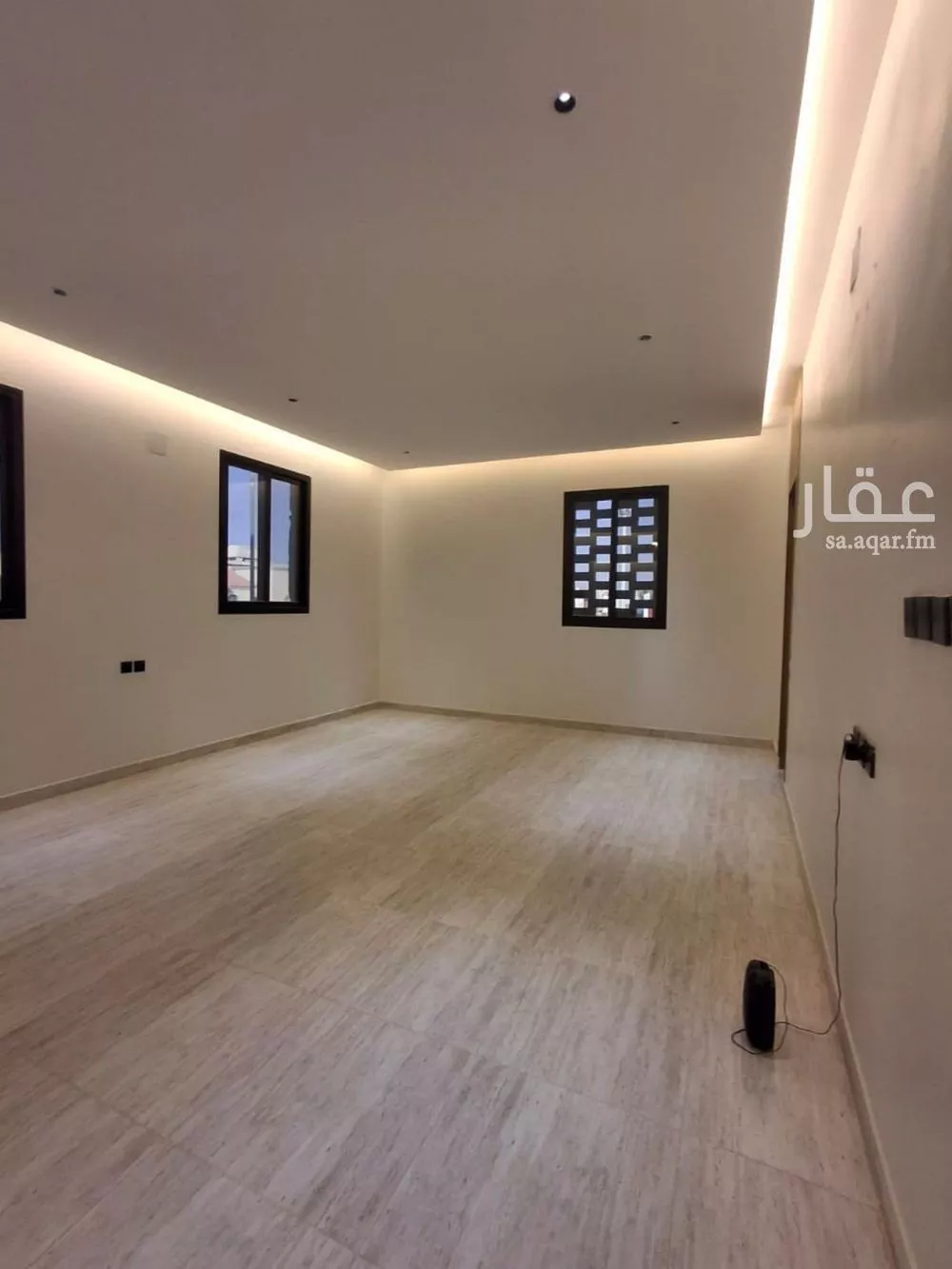 دور 4 غرف في السويدي 8
