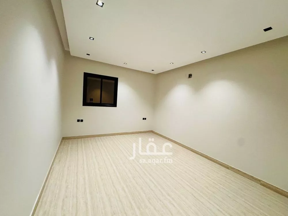 دور 3 غرف في العارض 17