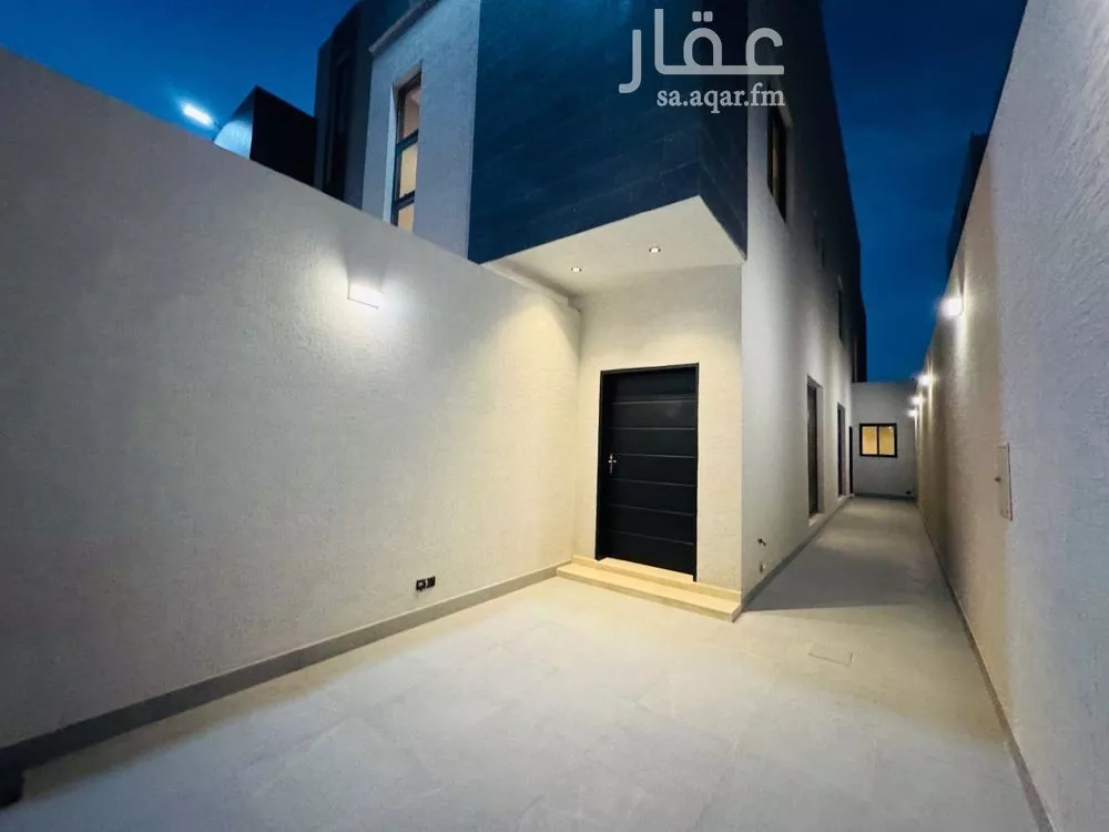 دور 3 غرف في العارض 13