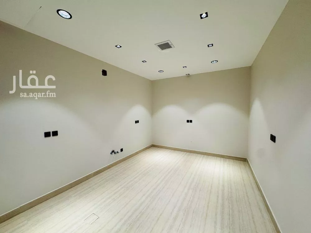 3 bedroom floor in Al Aridh 24