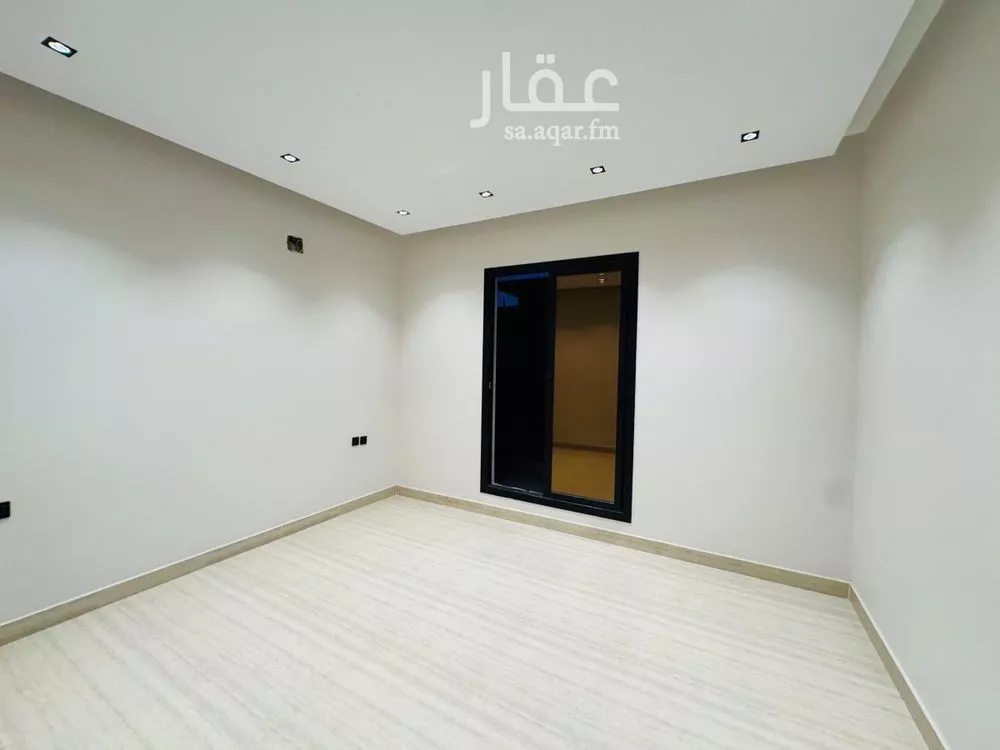 3 bedroom floor in Al Aridh 9