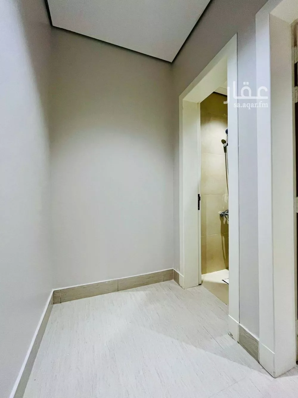 5 bedroom floor in Al Janadriyah 12