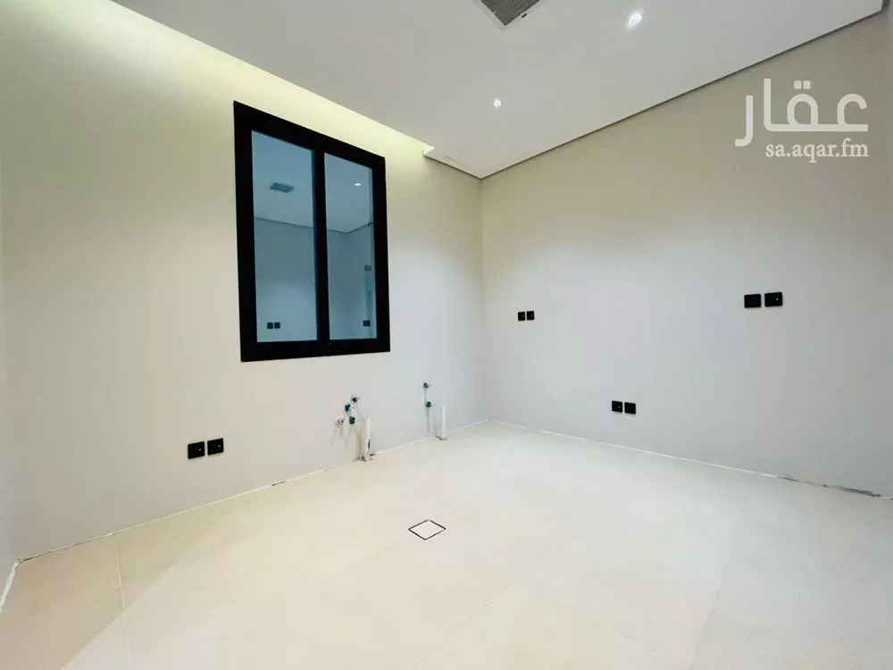 5 bedroom floor in Al Janadriyah 16