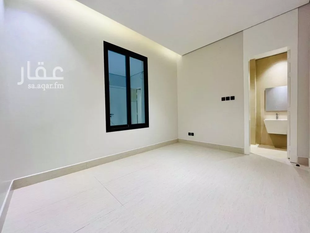 5 bedroom floor in Al Janadriyah 18