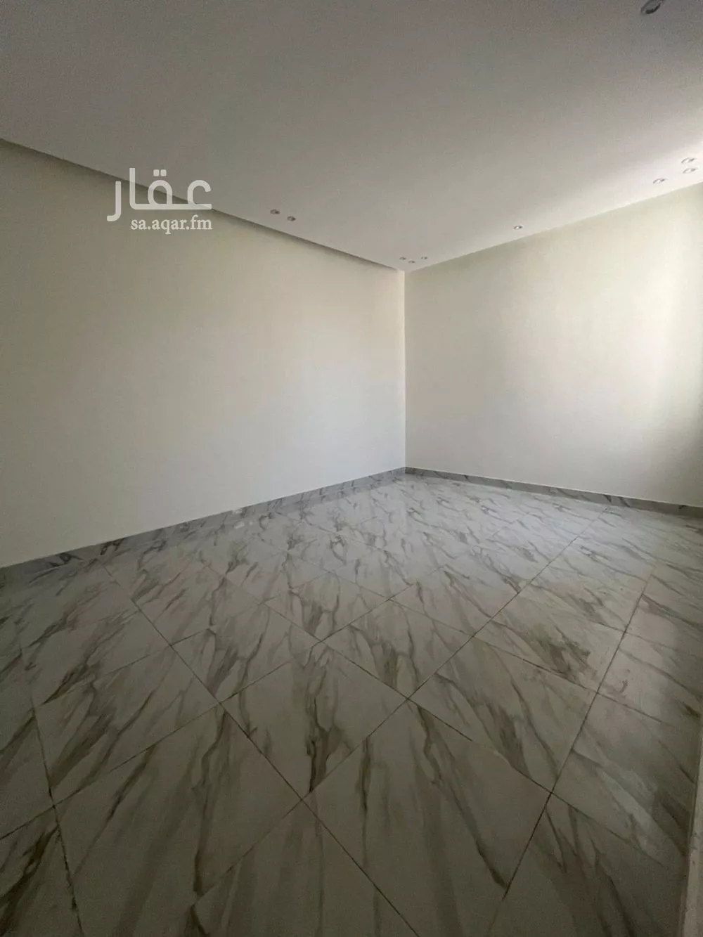 3 bedroom floor in Al Qadisiyah 4