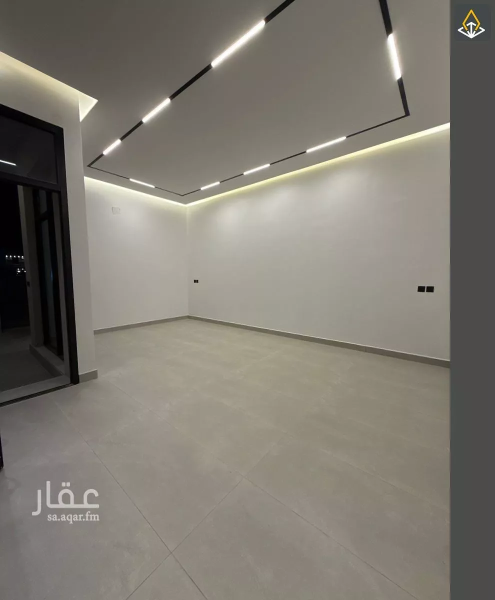 3 bedroom floor in Al Janadriyah 5