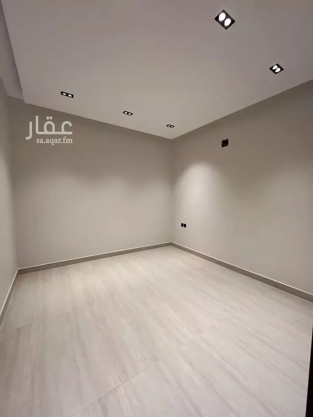 3 bedroom floor in Al Quds 7