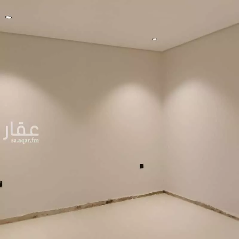 3 bedroom floor in As Suwaidi 4
