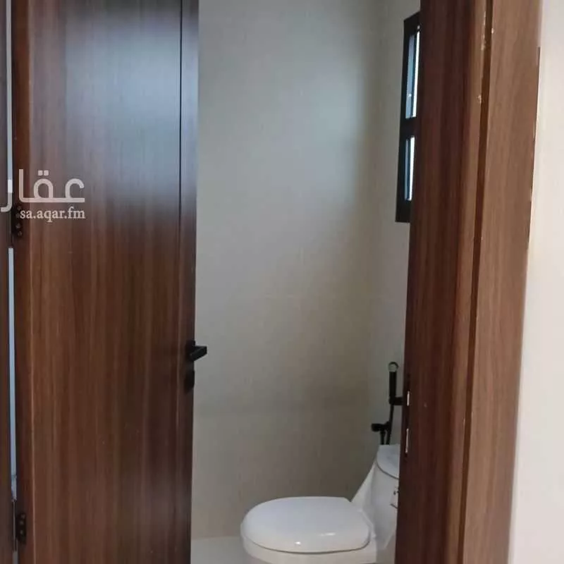 3 bedroom floor in As Suwaidi 9