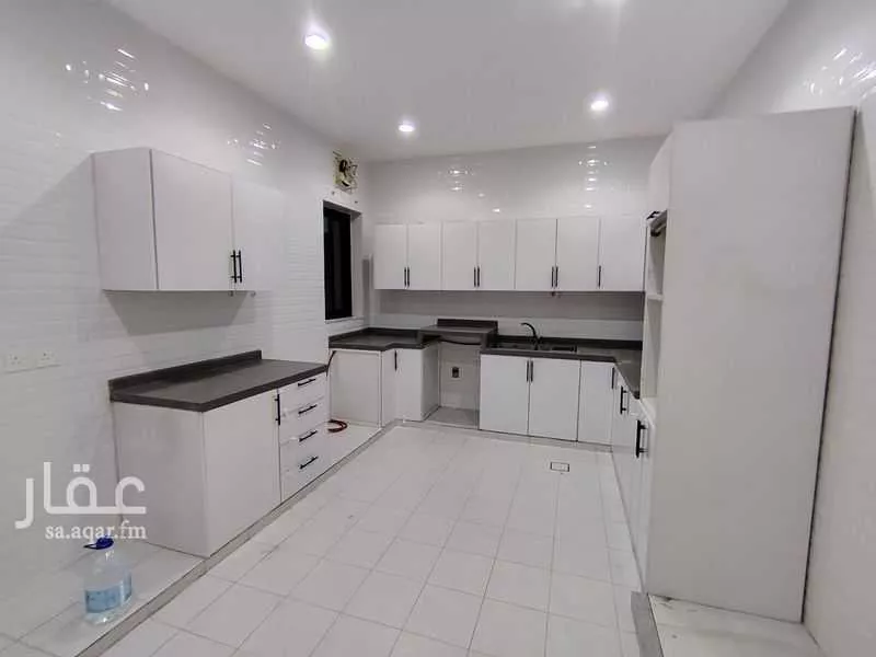 3 bedroom apartment in Al Rabwa, Riyadh 2