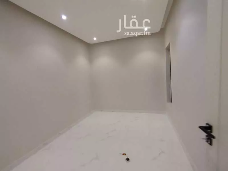 3 bedroom apartment in Al Rabwa, Riyadh 8