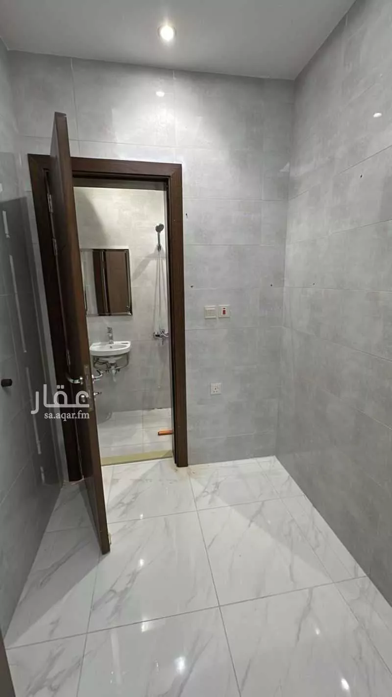 1 bedroom apartment in Az Zomorod, Jeddah 4