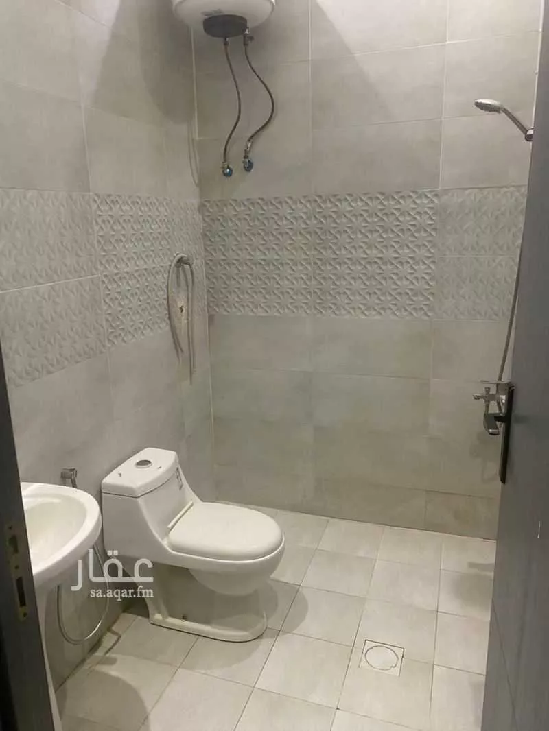 3 bedroom floor in Tuwaiq 2