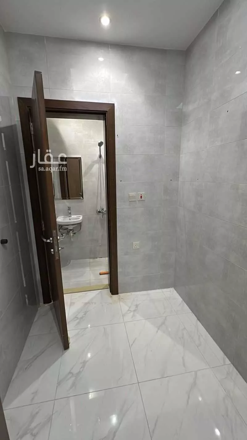 1 bedroom apartment in Az Zomorod, Jeddah 8