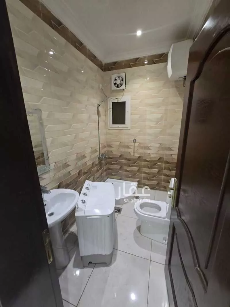 2 bedroom apartment in Al Hamdaniyah, Jeddah 6