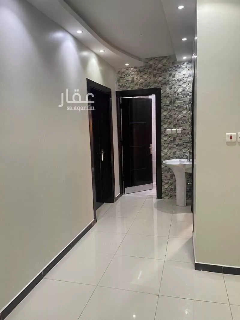 4 bedroom apartment in Al Wisam, Taif 2