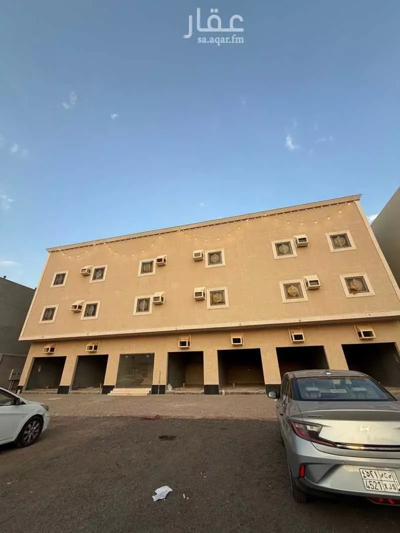 48 bedroom building in Al Baraka, Madinah 2