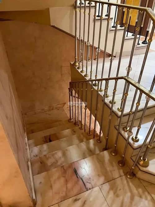 4 bedroom villa in King Abdullah 15